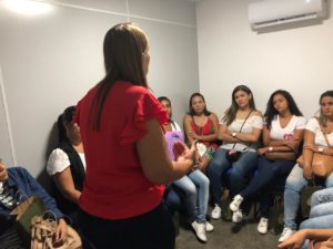 Palestra da Avatim sobre empoderamento feminino